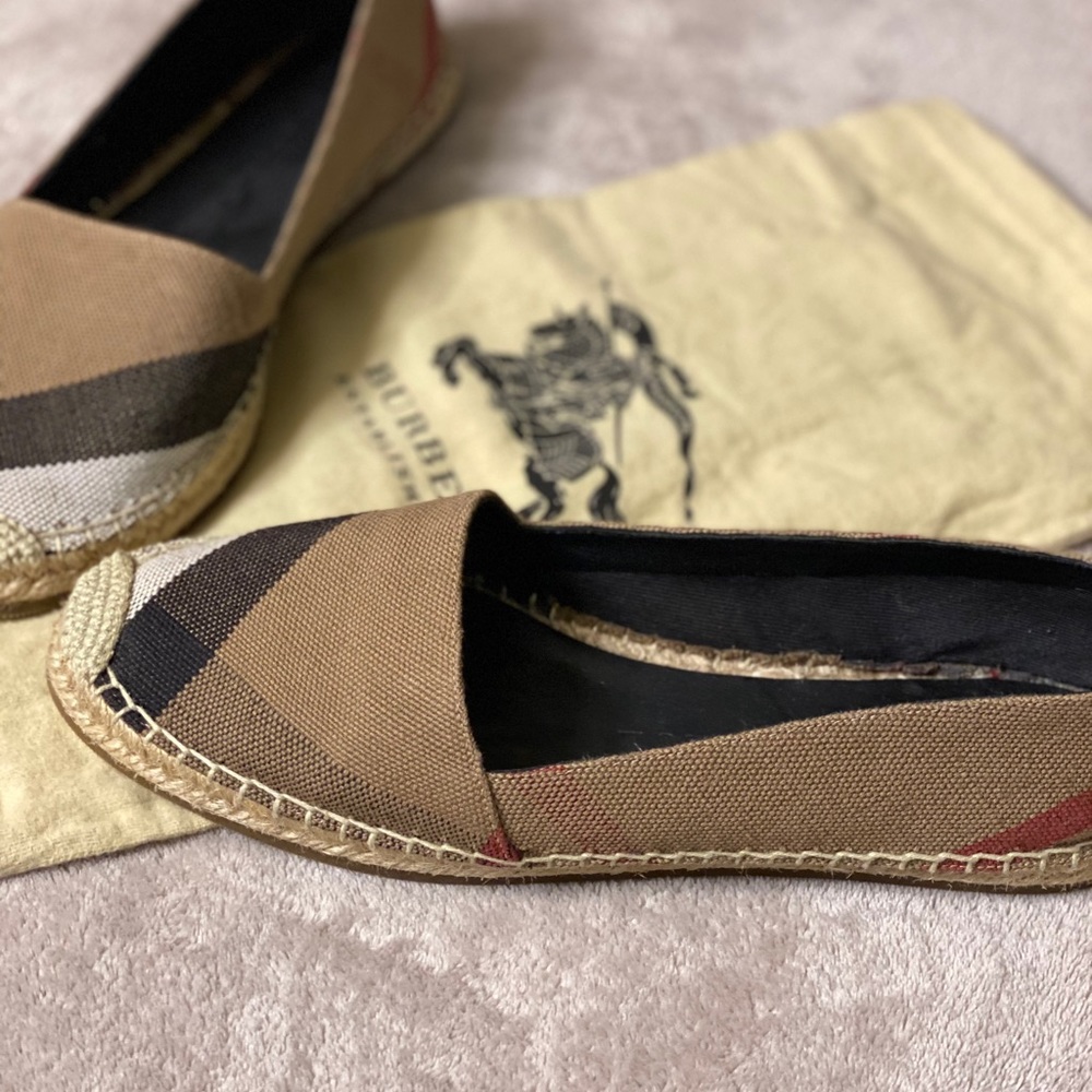 Burberry
Hodgeson Check Canvas Flat Espadrille, - Picture 2 of 6
